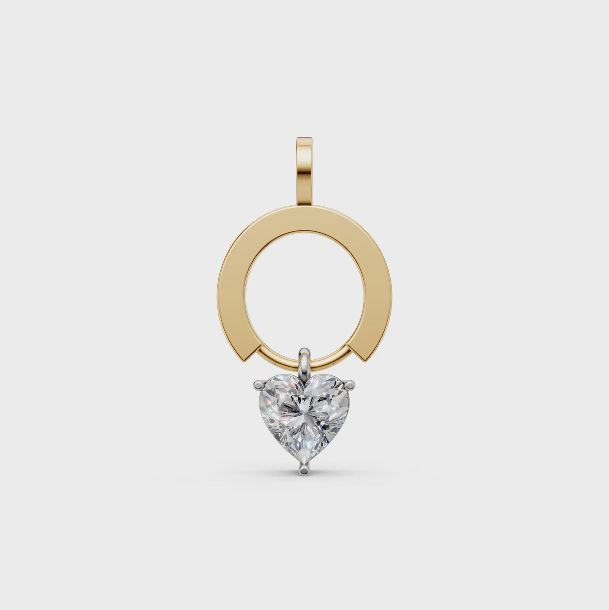 Rylee dainty open circle gold pendant with heart-shaped solitaire lab grown diamond in 14K/18K gold - Video