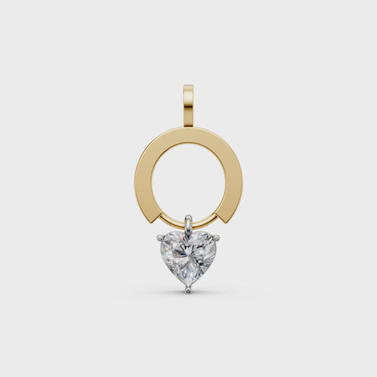 Rylee dainty open circle gold pendant with heart-shaped solitaire lab grown diamond in 14K/18K gold - Video